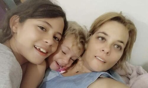 Israeli Mother Offers to Become Hostage to Hamas in Heart-Wrenching Plea for the Return of Her Abducted Daughters