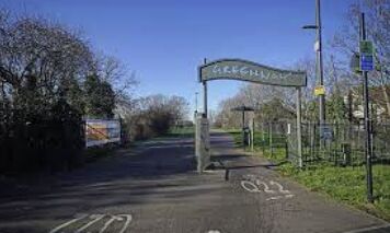 Newborn baby found abandoned in subzero temperatures in London, police appeal for mother to come forward