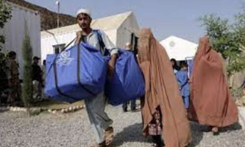 Afghanistans Media Helps Collect Aid and Highlight Challenges for Deported Refugees, Taliban Officials Acknowledge