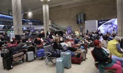 Airlines Suspend UK-Tel Aviv Flights Amid Escalating Conflict with Hamas Airlines Suspend UK-Tel Aviv Flights Amid Escalating Conflict with Hamas