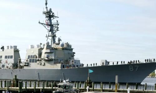 Houthi rebels suffer heavy losses in Red Sea clash with US forces: escalating conflict causes concern for global shipping