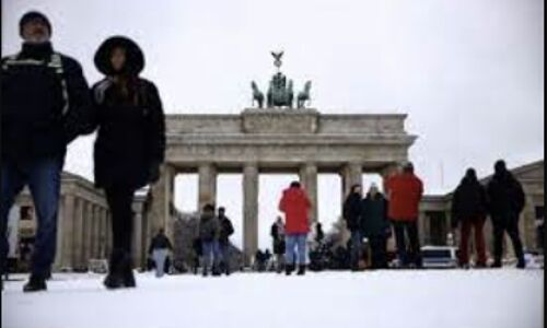 Winter Weather Wreaks Havoc on Travel in Germany and Norway: Hundreds of Flights and Train Services Disrupted Winter Weather Wreaks Havoc on Travel in Germany and Norway: Hundreds of Flights and Train Services Disrupted