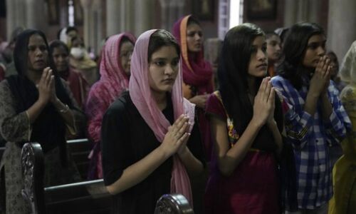 Pakistan announces compensation for Christian victims of devastating church attack as arrests continue Pakistan announces compensation for Christian victims of devastating church attack as arrests continue