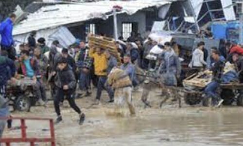 Gaza Health Crisis: Medical Facilities in Khan Younis at Risk of Collapse as Israels Offensive Continues Gaza Health Crisis: Medical Facilities in Khan Younis at Risk of Collapse as Israels Offensive Continues
