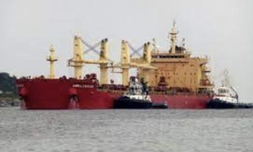 Houthi Rebels Escalate Tensions with Missile Attacks on American Ships, Threatening Global Shipping and Regional Conflict