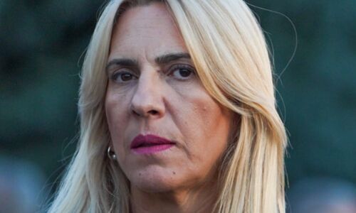 Bosnian Serb Officials Face US Sanctions for Undermining Peace Treaty Bosnian Serb Officials Face US Sanctions for Undermining Peace Treaty