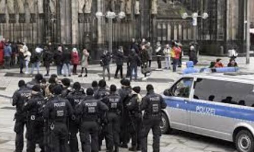 Austria on High Alert as Extreme Right Scene Surges: Interior Ministry Issues Warning After Arrests