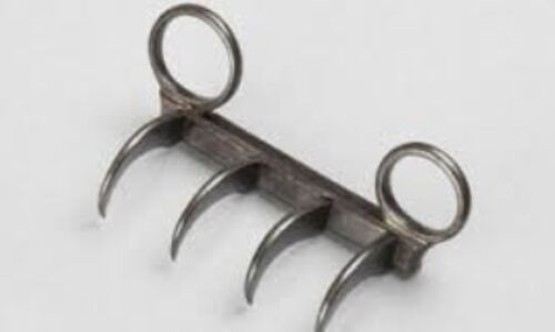 Iconic 17th Century Tiger Claws Weapon to Return to India in Historic V&A Museum Agreement