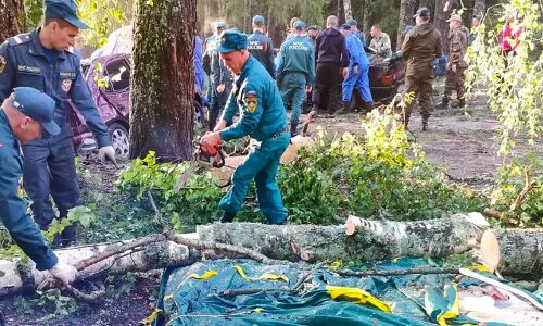 Fatal Storm Strikes Russias Campsites: 8 Dead, 10 Hospitalized as Trees Crash Down in Hurricane-Like Conditions Fatal Storm Strikes Russias Campsites: 8 Dead, 10 Hospitalized as Trees Crash Down in Hurricane-Like Conditions