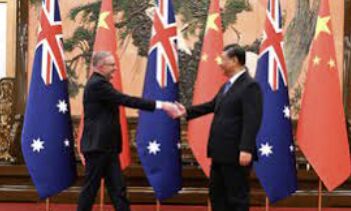 Australian Prime Minister Makes Historic Visit to China, Showcasing Promising Relations and Eased Trade Restrictions