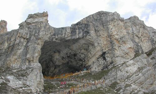 Amarnath Yatra flagged off amid high security