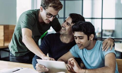 Indian Entrepreneurs At GoFloaters Are Reinventing Co-Work: Heres How