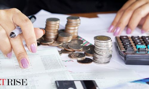 Investor premium in startups under lens Investor premium in startups under lens