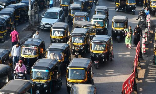 India Goes Electric With Battery-Swapping Rickshaws India Goes Electric With Battery-Swapping Rickshaws