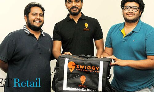 Swiggy raises mega $1 billion round, valuation swells to $3.3 billion - ET Retail