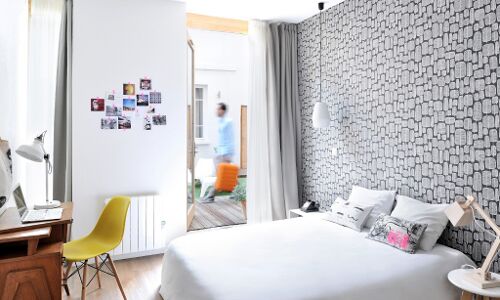 Smaller Hotels and Hostels Catch Up on Tech With New Wave of Software Makers Smaller Hotels and Hostels Catch Up on Tech With New Wave of Software Makers