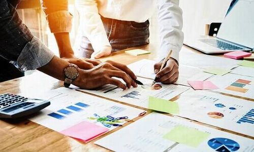 A forecast for management consultants