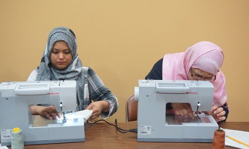 This startup connects professionals who need clothing altered with immigrant women tailors