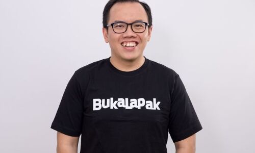 Why Bukalapak likens its unicorn status to stopping at a gas station during a journey