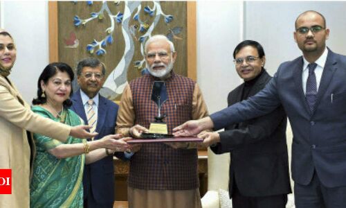 PM Modi receives Philip Kotler award - Times of India