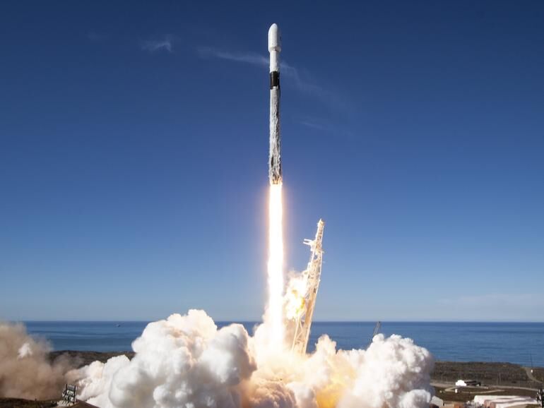 SpaceX launches Falcon 9 rocket for third time | ZDNet