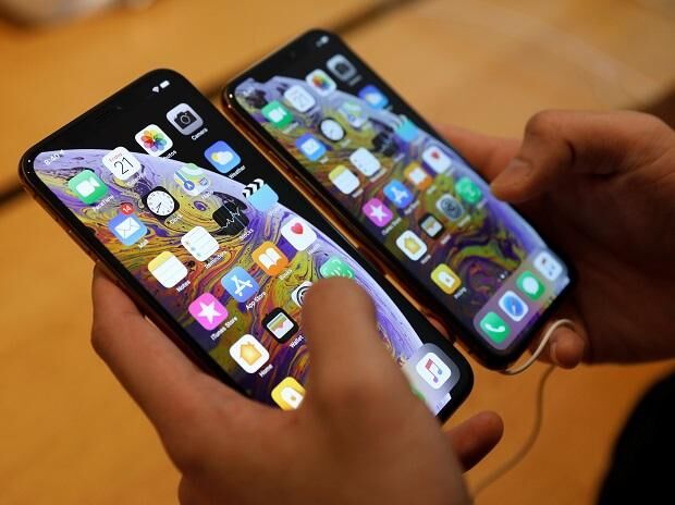 Apple resorts to promo deals, trade-ins to boost declining iPhone sales