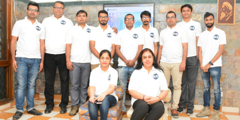 Say bye to ill-fitting clothes with Mirrorsize, get AI to drape the outfit on you before purchase